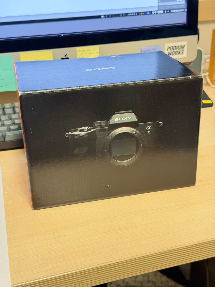 소니 A7m4 팝니다.--4