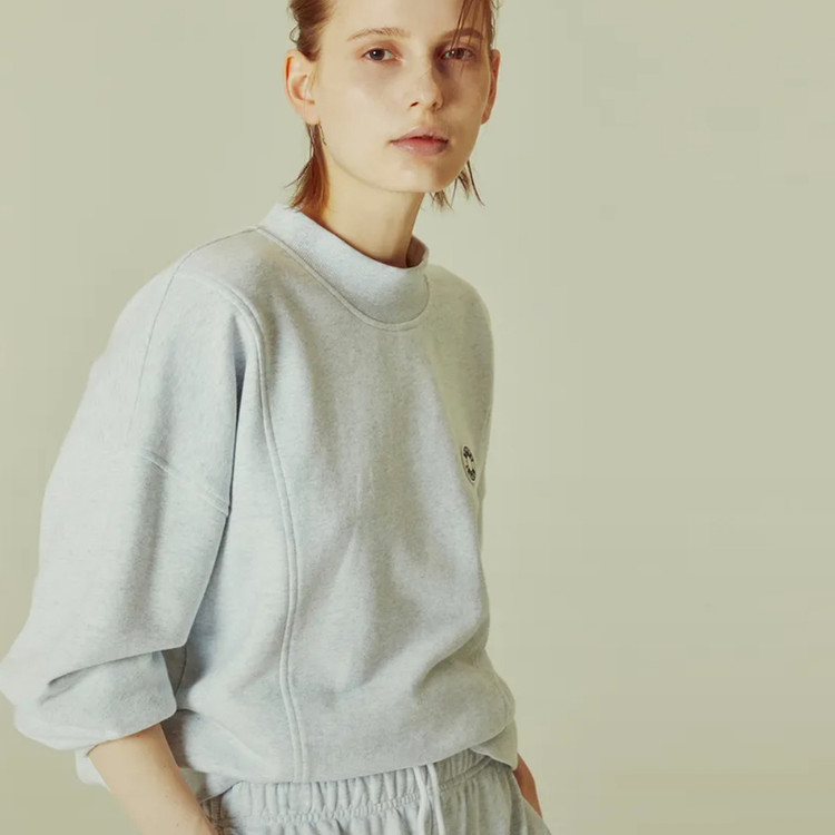 노앙(NOHANT) 로고패치 크루넥 스웻셔츠 프리사이즈 새상품 이미지