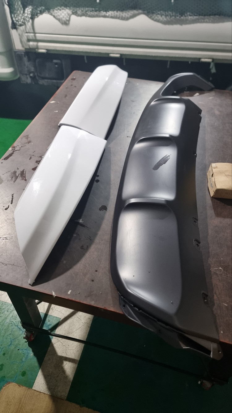 아반떼MD 리어범퍼커버 리어스키드 리어댐 뒷범퍼커버 리어디퓨져 , 코나 스토닉 2열 커튼 이미지