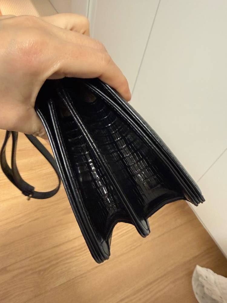 투티에 포멜 미니백 리자드 블랙 이미지