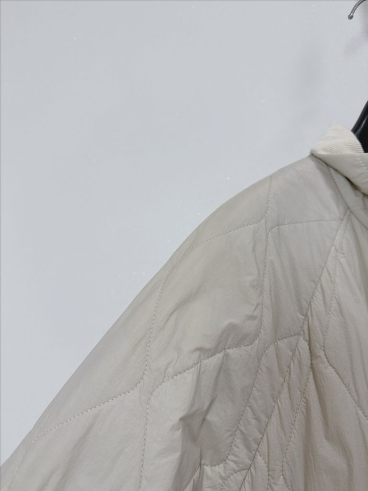 코오롱 퀼팅 숏 경량 자켓--8