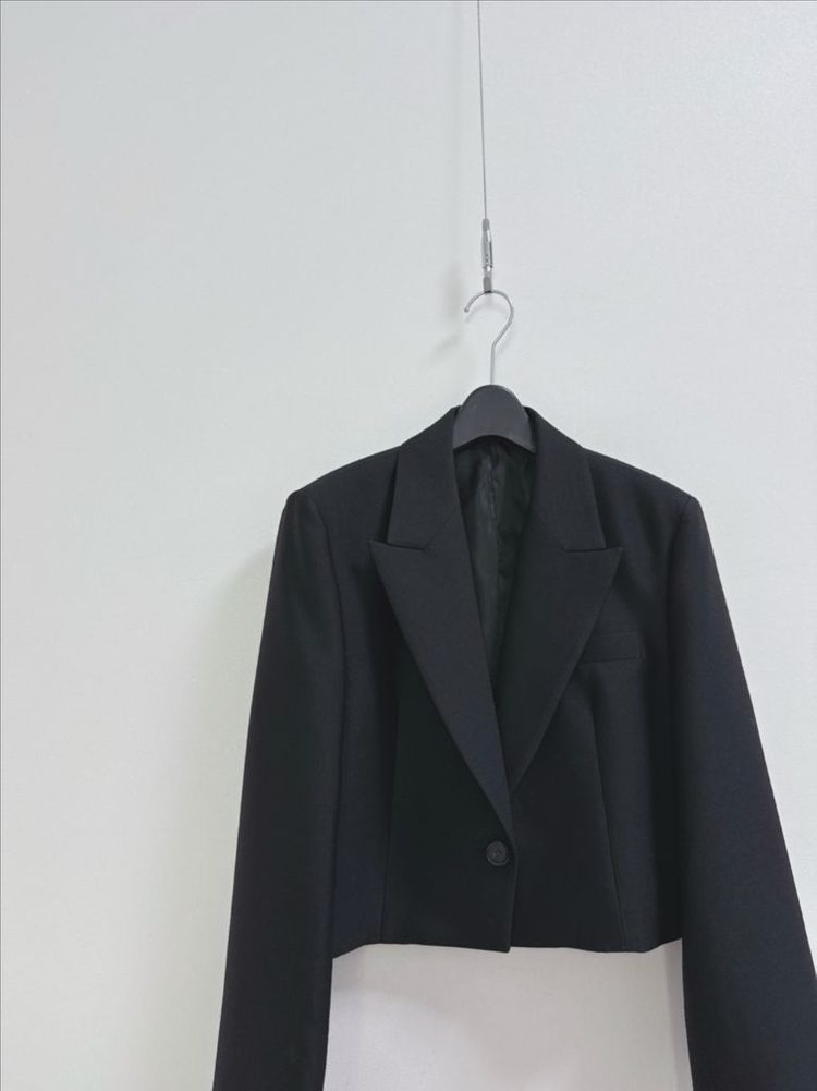 R2W 샵레디투웨어 울 실크 크롭 자켓--1