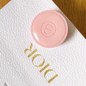 디올 크렘 아브리콧 네일 크림 새상품