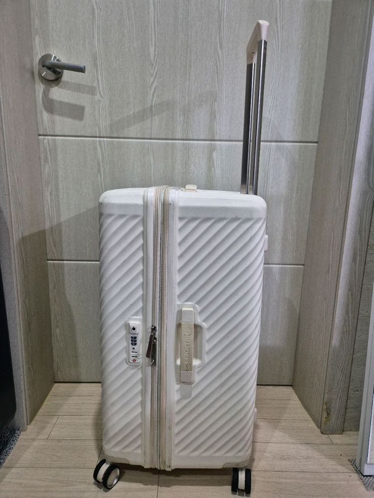 26인치 하드웨어 여행용캐리어--2