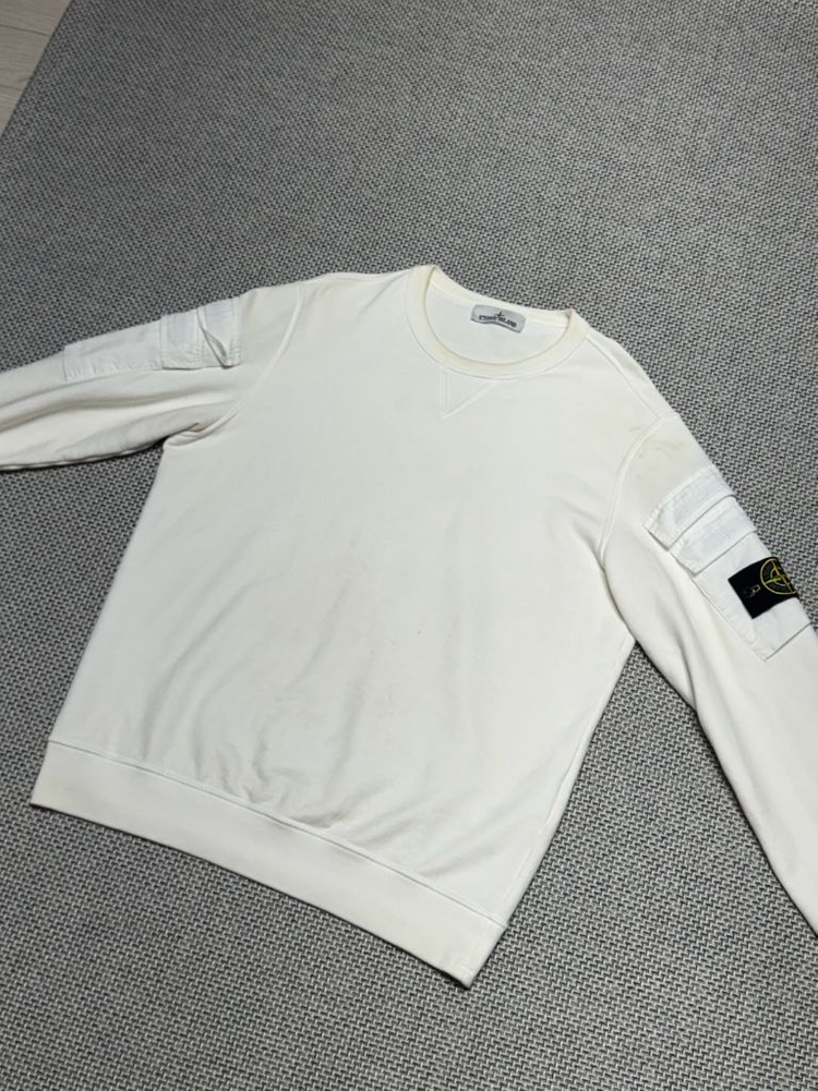 [ 23FW ] 스톤아일랜드 포켓 와펜 패치 맨투맨--4