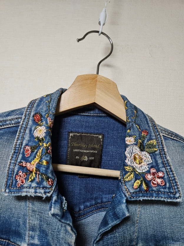 써스데이 아일랜드 플라워 자수 데님 자켓 44~55사이즈--4