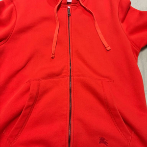 버버리 후드티 이미지