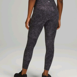 룰루레몬 Wunder Train HR Tight 8 사이즈 레깅스 원더트레인