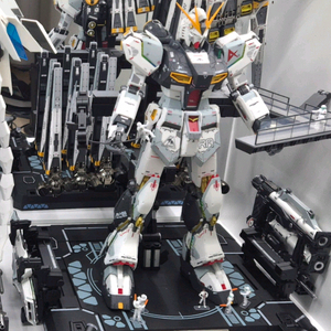 다반pg 메스뉴 건담 완성품 메탈스트럭쳐 카피제품