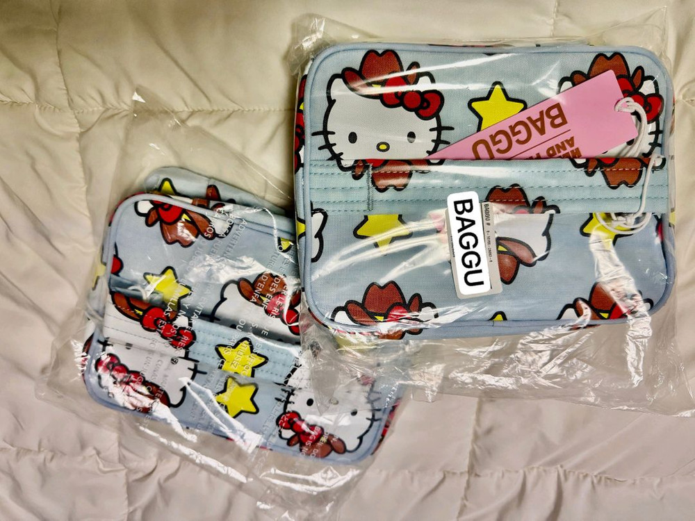 국내미출시 미국한정판 바쿠 산리오 헬로키티 웨스턴 코스메틱파우치 미개봉 새상품--2