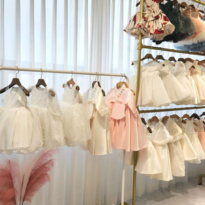 새상품급 돌드레스 돌정장 성인 드레스& 소품 일괄 판매 (매장정리)