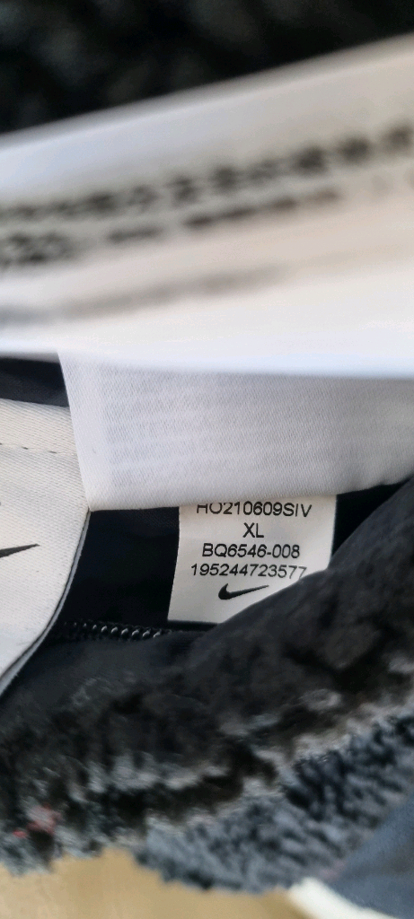 나이키 빅스우시 보아 플리스 풀집 자켓 XL사이즈(105) 팝니다.--3