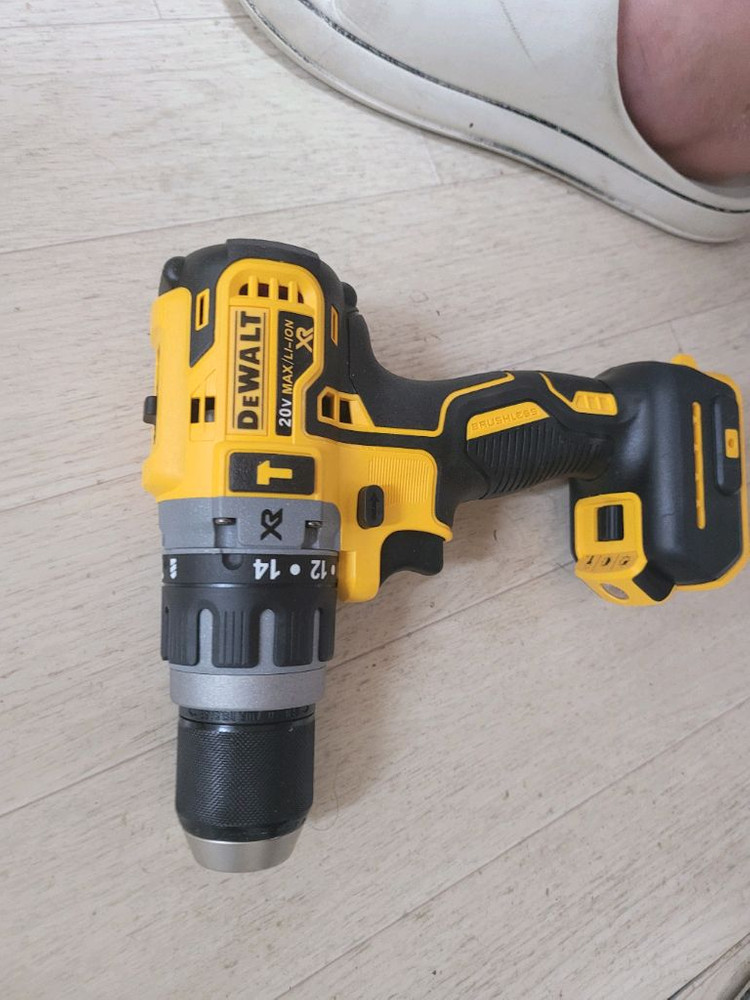 브러시리스 충전드릴, 임팩렌치 , 임팩드릴 팝니다.--5