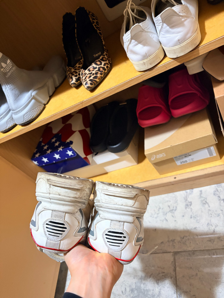 발렌티노 클라이머 41--2