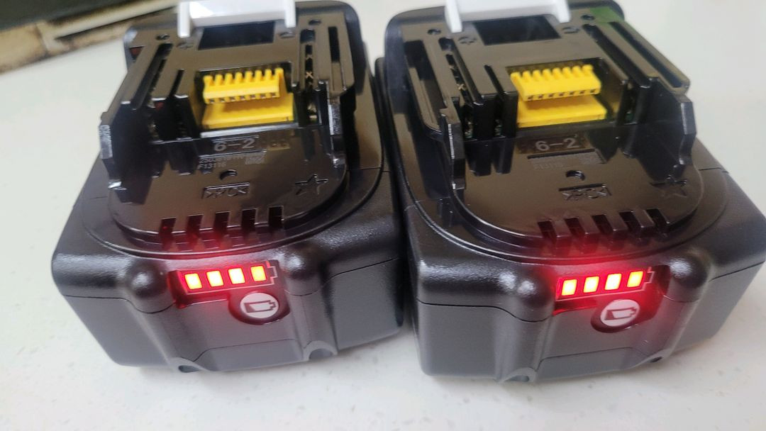 마끼다 6.0암페어 배터리--1