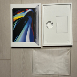 맥북프로 2019 16인치 i9 1TB 램32GB, A2141 (풀박스/상태 좋음)