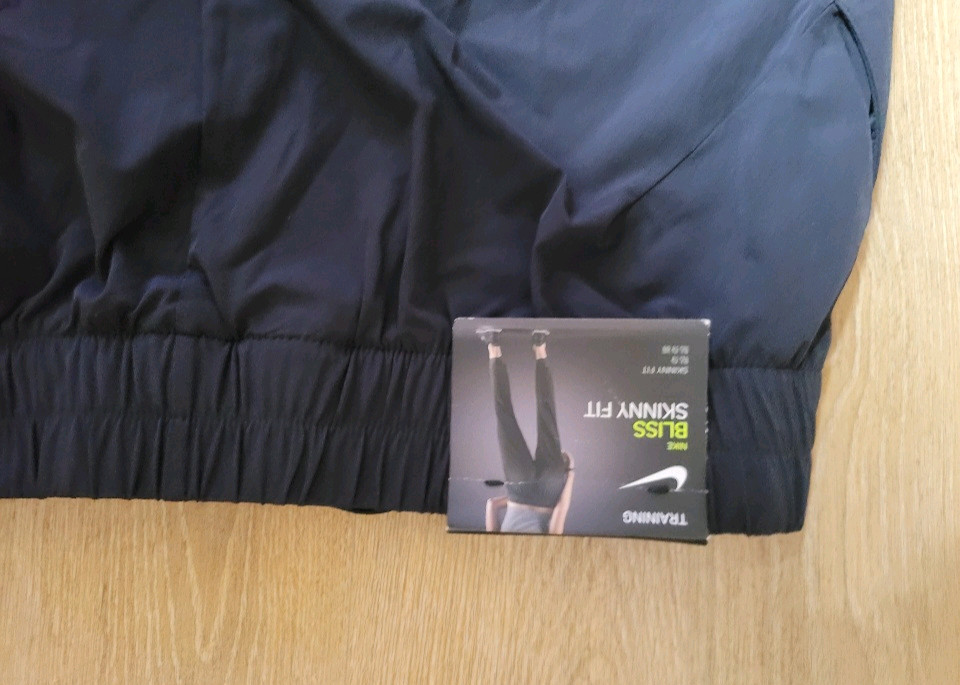 나이키 스키니 팬츠 여성 L 새상품--6