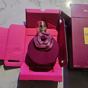 발렌티노 발렌티나 로사 아솔루토 여성향수 80ml 미개봉 새상품