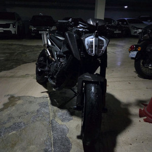 KTM 듀크 790 스파크 쌍발 머플러 이미지