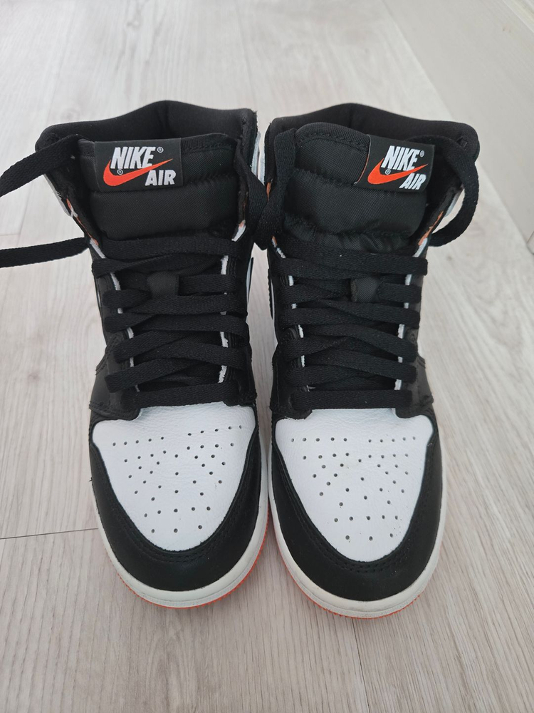 나이키 에어 조던 1 하이 OG 블랙/화이트/오렌지 팝니다!!--1
