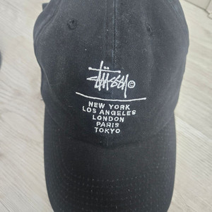 스투시 블랙 볼캡 & Deus 볼캡 팝니다