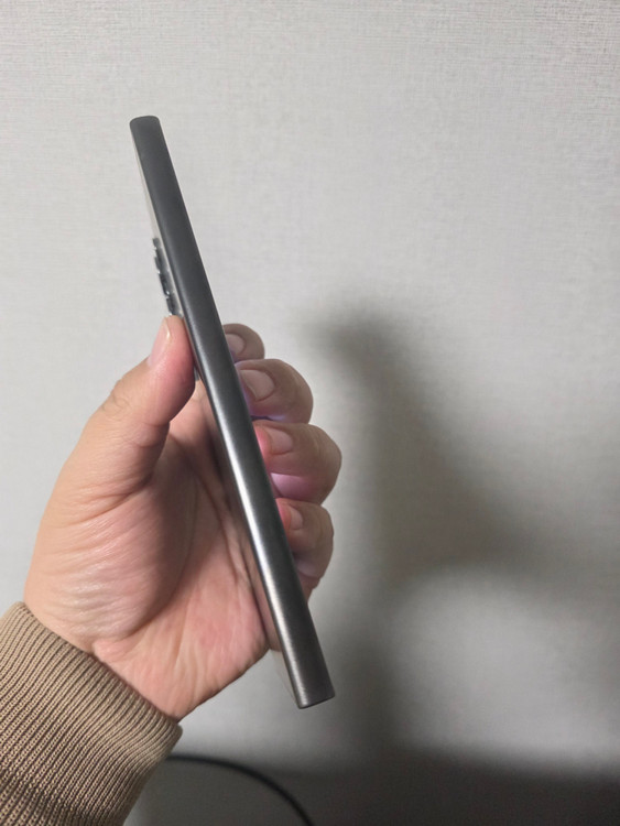 갤럭시 S24울트라 티타늄 블랙 256기가 SS급 팔아요~--3