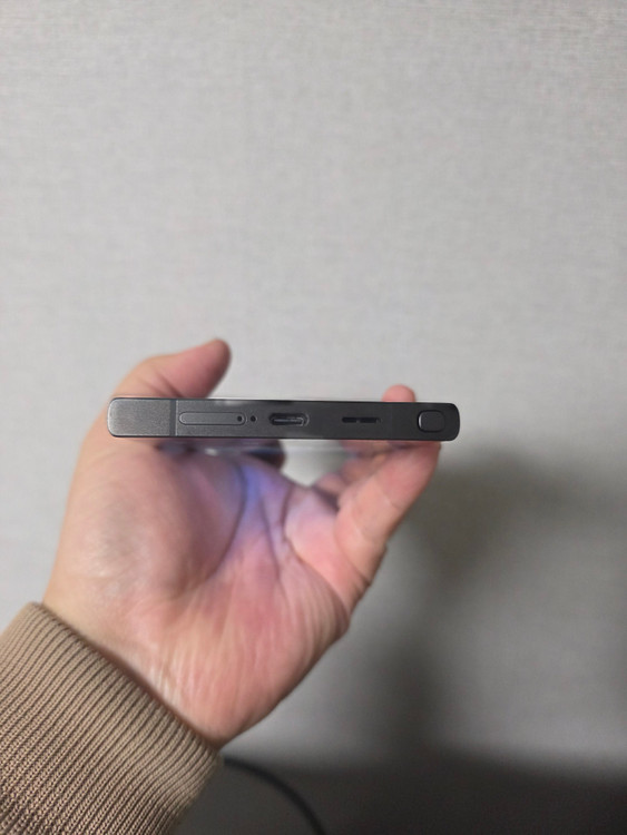 갤럭시 S24울트라 티타늄 블랙 256기가 SS급 팔아요~--5