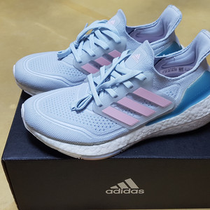 [240] 아디다스 울트라부스트