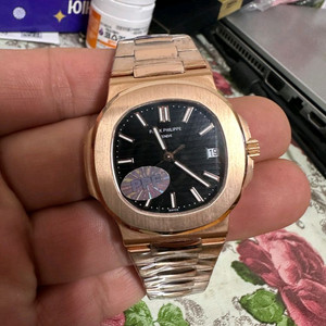 파텍 5711로즈골드