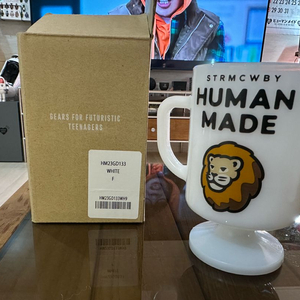 휴먼메이드 글래스페데스탈머그 새제품