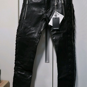 DSQUARED2의 블랙 가죽 레이스업 팬츠 (레어)