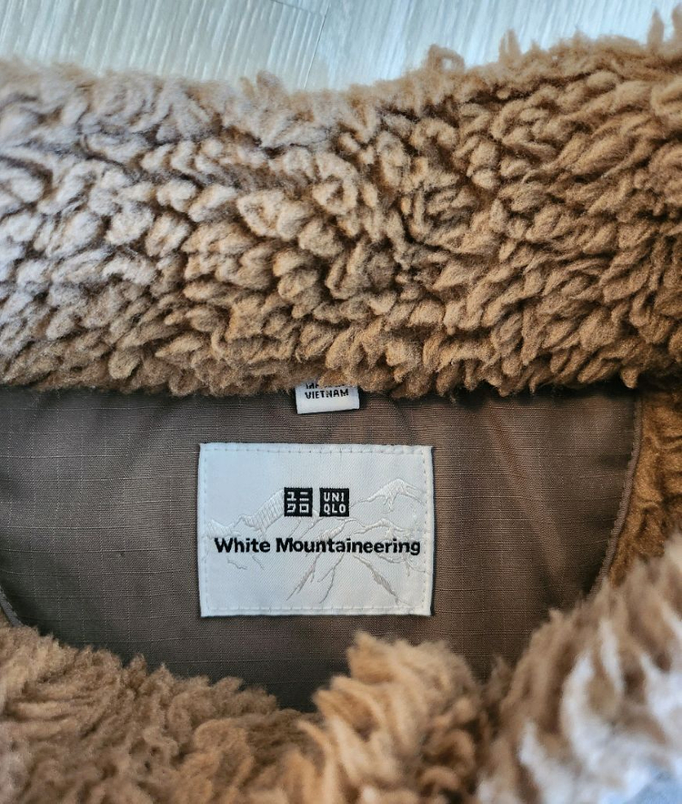유니클로 화이트마운티니어링 카멜 플리스/후리스 반집업 자켓 L사이즈 판매--4