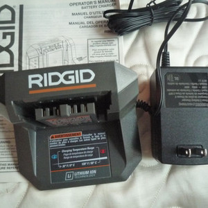 (가격내림)전동공구 배터리 충전기 세트