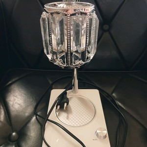 양키캔들 워머 블링블링 다이얼 조절 거의 새거로 상태 좋고 색상이 영롱합니다