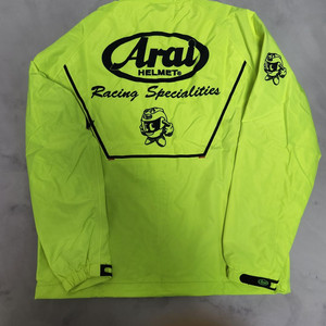 아라이 바람막이 L 새상품 판매합니다.