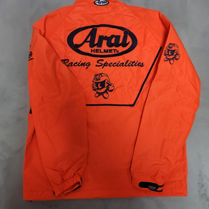 아라이 바람막이 L 새상품 판매합니다.