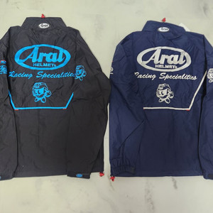 아라이 바람막이 M 새상품 판매합니다.