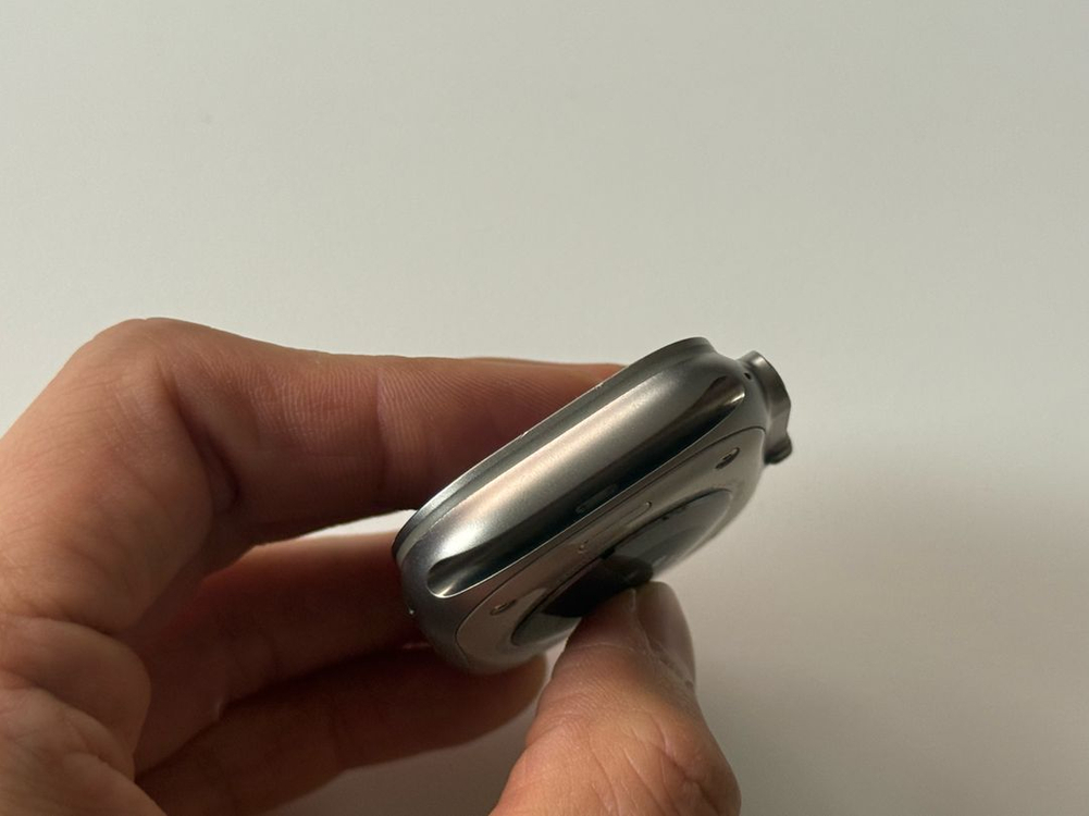 애플워치 울트라2 49mm 티타늄 GPS+셀룰러 S급 판매--6