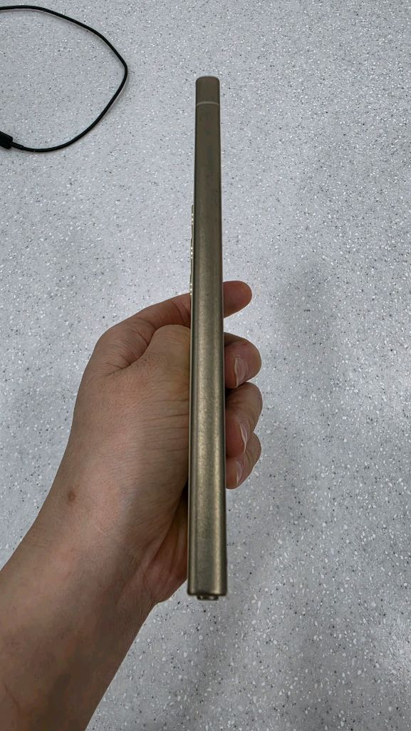 갤럭시 S24 울트라 티타늄 엘로우 256 + 버즈2프로 + 워치6 let 40m--2