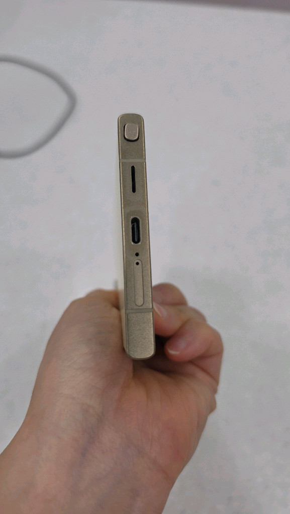 갤럭시 S24 울트라 티타늄 엘로우 256 + 버즈2프로 + 워치6 let 40m--3