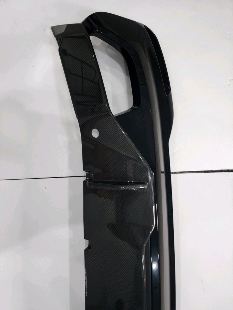 BMW G30 LCI 5시리즈 M 카본 디퓨저 이미지