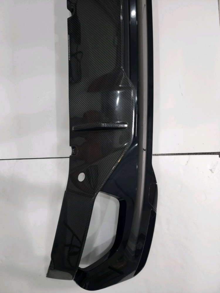 BMW G30 LCI 5시리즈 M 카본 디퓨저 이미지