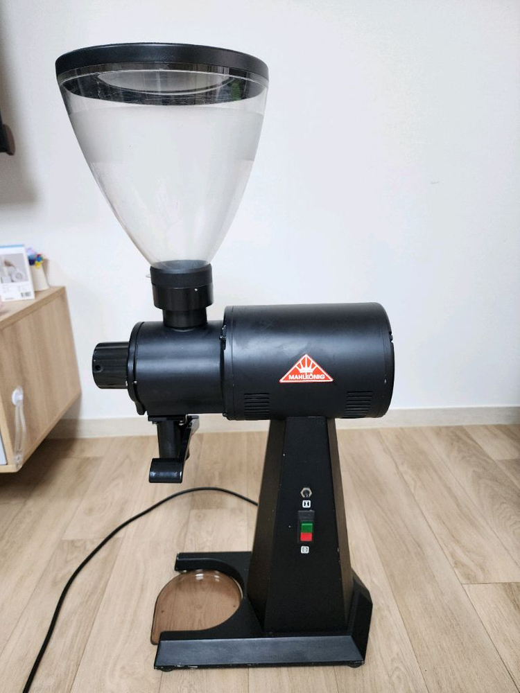 말코닉 ek43 커피 전동 그라인더 블랙 팝니다.--1