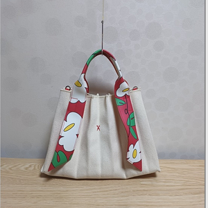 조셉앤스테이시 럭키 플리츠 캔버스 토트백