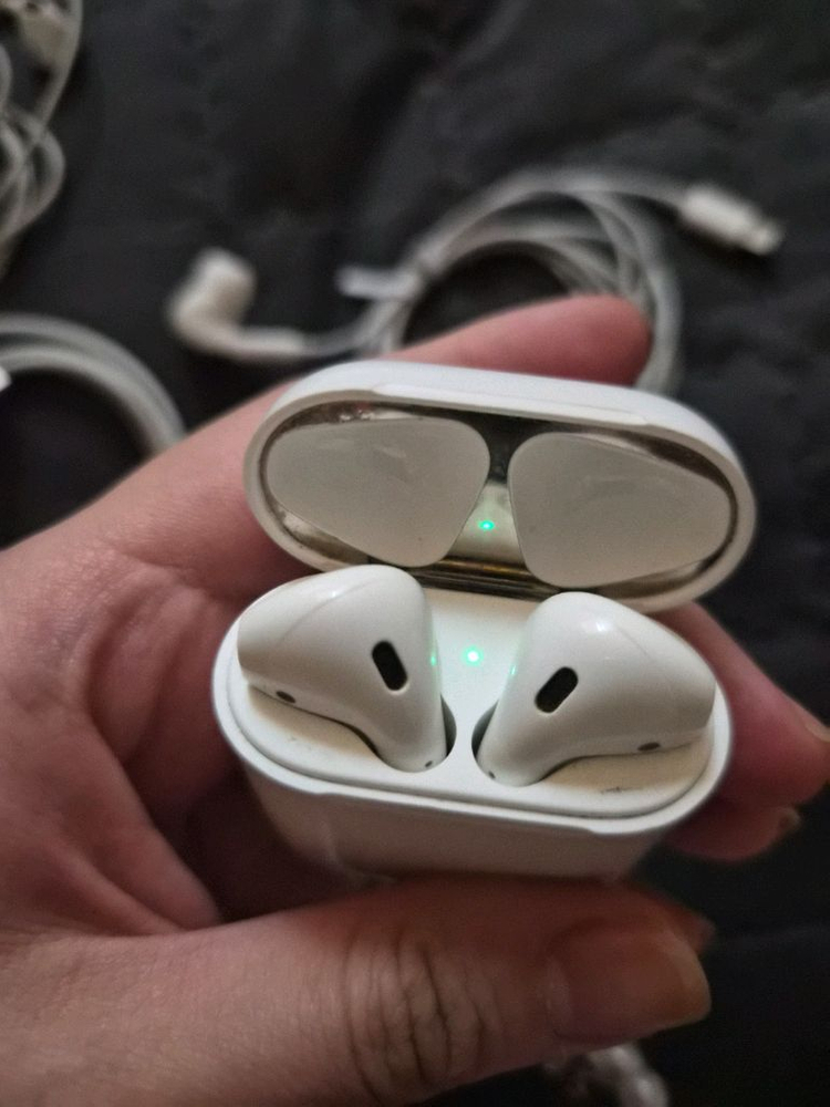 애플 에어팟 2세대 8핀 충전선 무선 이어폰 유선 이어폰 정상 작동 얼룩 있음 변환 젠더 증정 이미지
