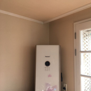 [가전] LG 하우젠, 벽걸이 + 스탠드 에어컨 (화이트) 2in1 이미지