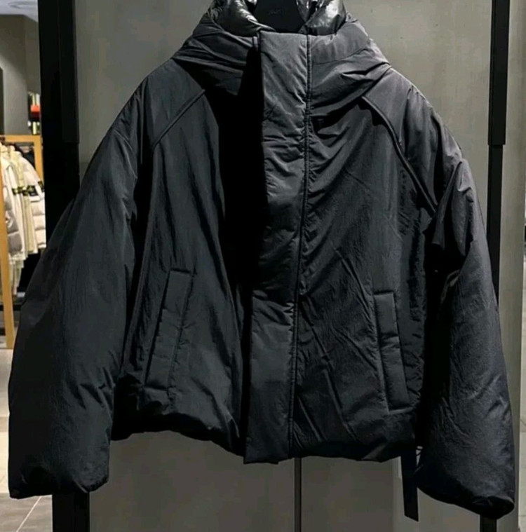 23fw 준지 189 숏 패딩 구스다운 점퍼 46사이즈(국내 100~105) 이미지