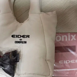 아이더 코스모폴리탄 패딩백 가방 + 스카프 + 키링 이미지