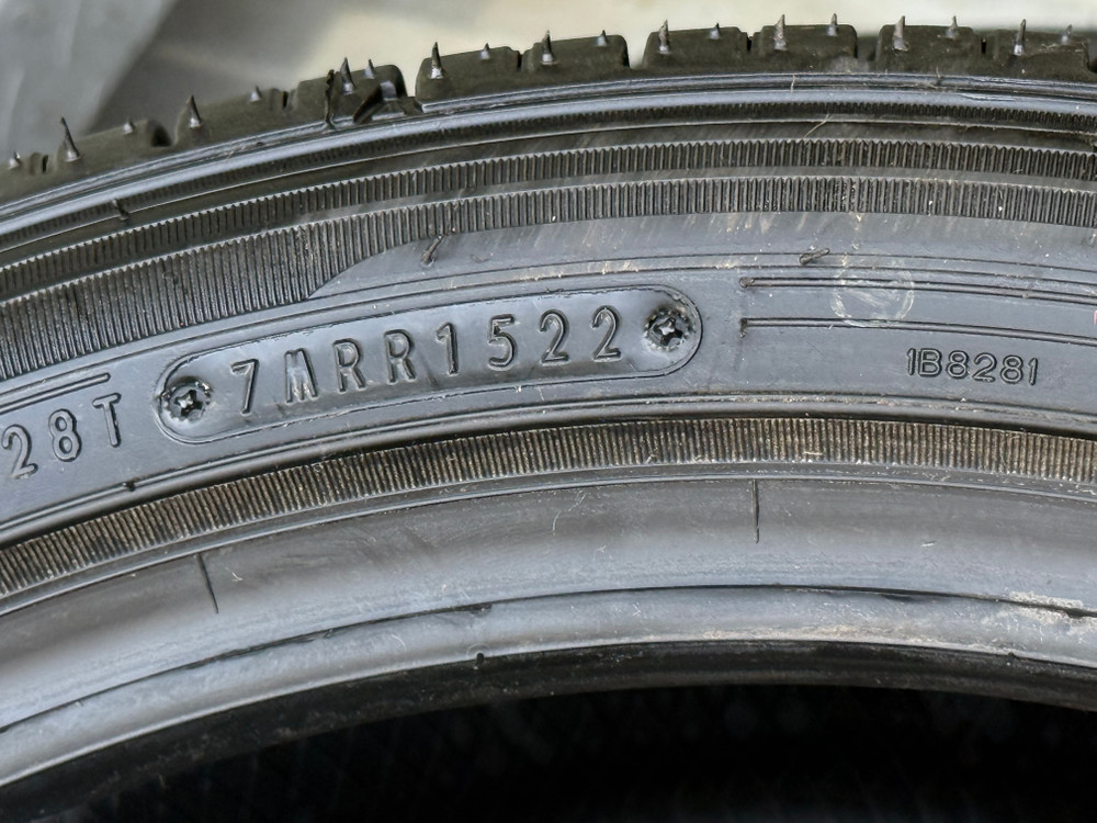 2454019 굿이어타이어 그립 중고타이어 245 40 19 굿이어 19인치타이어--1