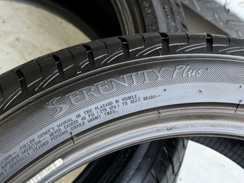 2454019 브리지스톤타이어 세레니티플러스 중고타이어 245 40 19 브리지스톤--3